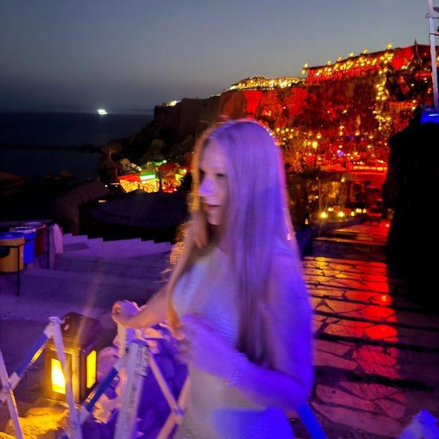 Sophie K. ౨ৎ˚ ⋆
