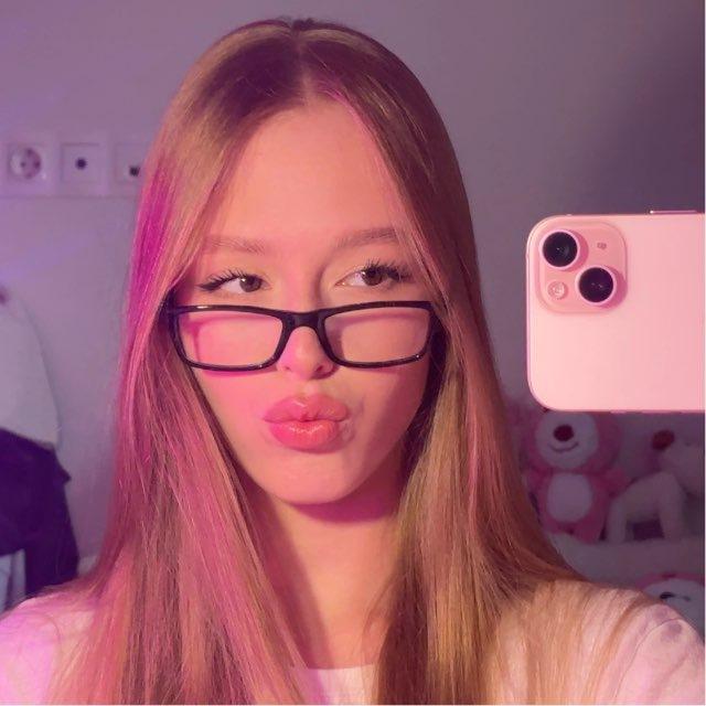 лесяяяу🌸