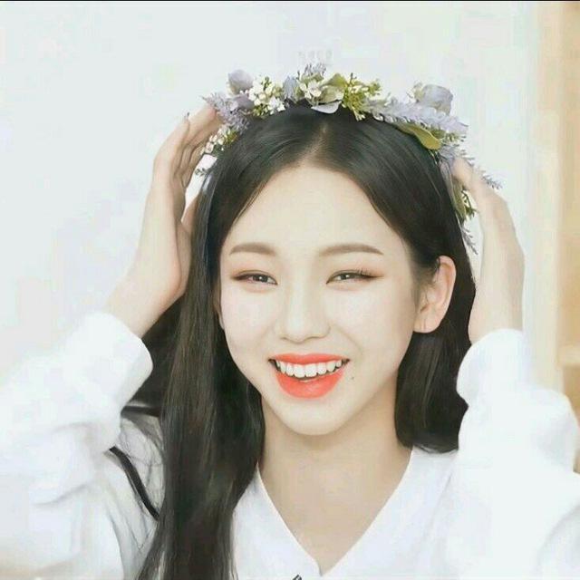 Stiker Karina Aespa