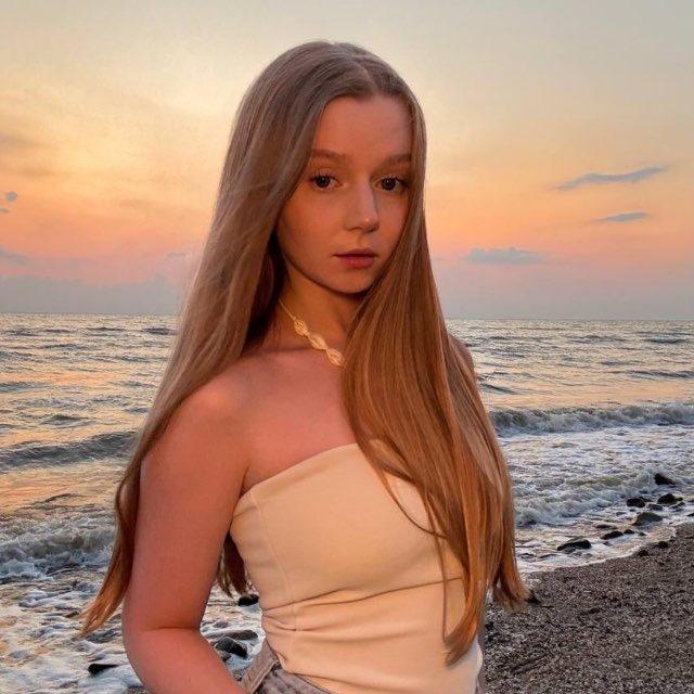 АЛИНА НИКИТИНА | ALINA NIKITINA | Liinaliiis