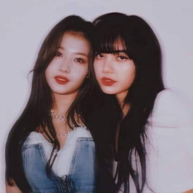 𝖳𝗐𝗂𝖼𝖾𝗉𝗂𝗇𝗄𝗏𝖾𝗅𝗏𝖾𝗍'𝗌 𝖿𝗋𝗂𝖾𝗇𝖽𝗌𝗁𝗂𝗉 𝗂𝗌 𝗌𝗍𝗋𝗈𝗇𝗀𝖾𝗋 𝗍𝗁𝖺𝗇 𝗒𝗈𝗎𝗋𝗌 😝