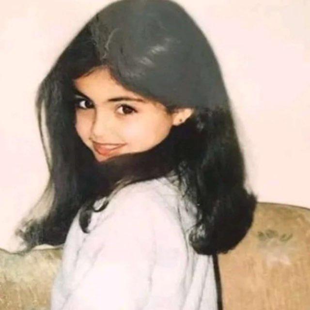 ‏قصّييدد .