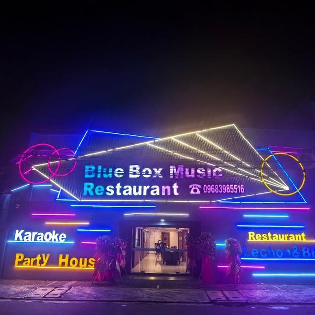 Blue Box Music Restaurant