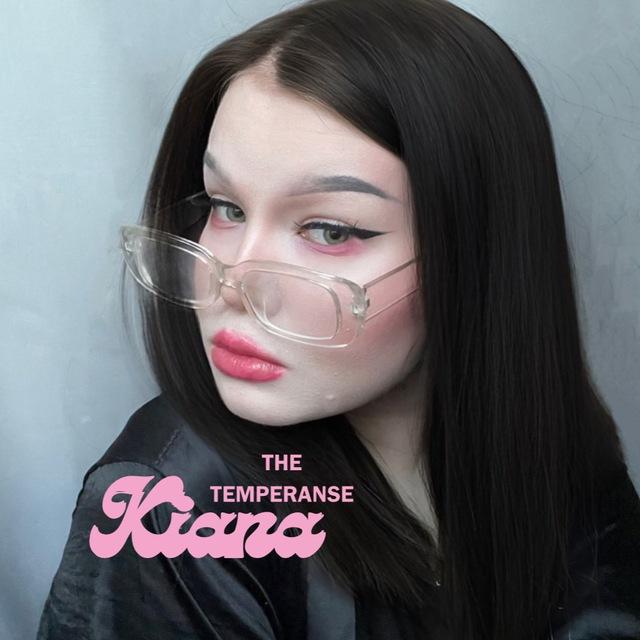 KIANA 🦇