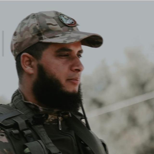 المُهاجِر الفَقِير