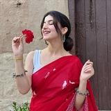 Photoshoot poses for girls