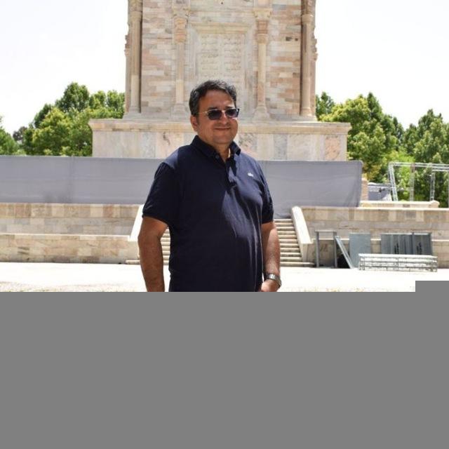 محسن قریب(عقل سرخ)