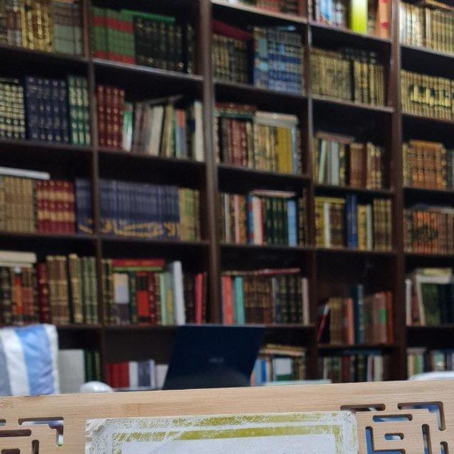 فُتات العِهْن