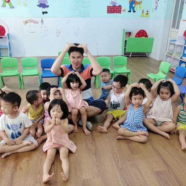 Teaching and hospitality jobs in Vietnam, China, Thailand, Arab countries