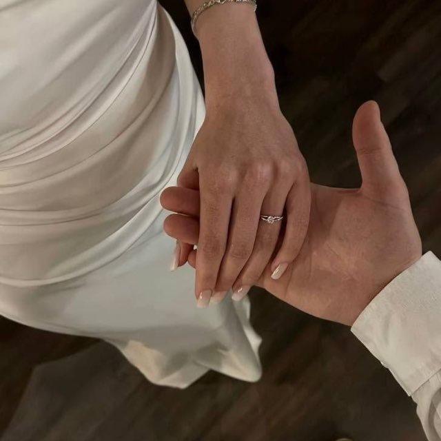 𝑩𝒆𝒕𝒘𝒆𝒆𝒏 𝒕𝒉𝒆 𝑳𝒊𝒏𝒆𝒔 ♾️.