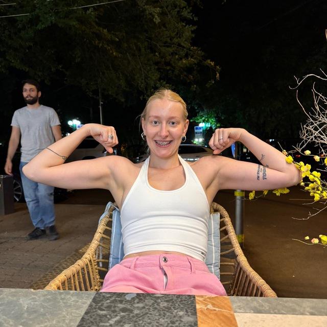 Stacy gym girlie