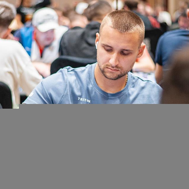 Artem Sofronov | Poker Coach