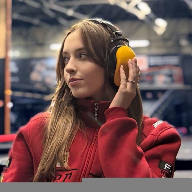 Опустивши візор | Ф1 з Крісті💖🏁
