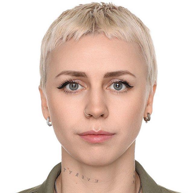 «SHORT HAIR» by Anna Smirnova