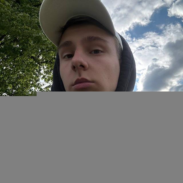 Артёмка student