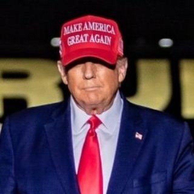 Trump War Room ✹ Chat