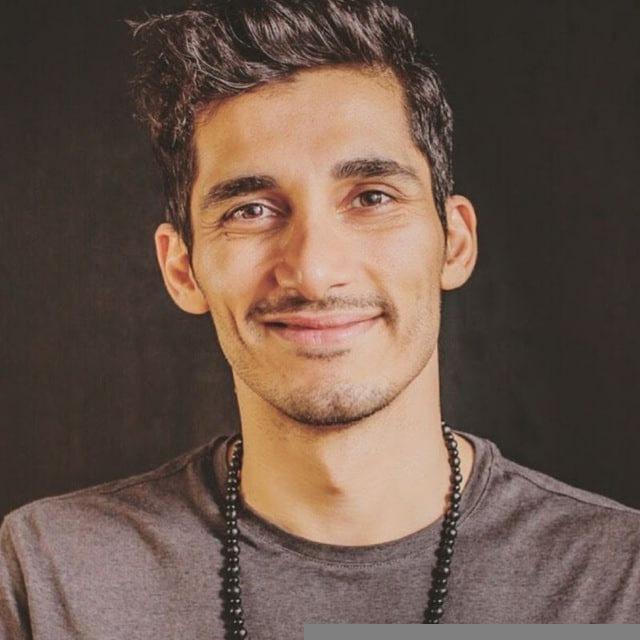 Hosein_aura