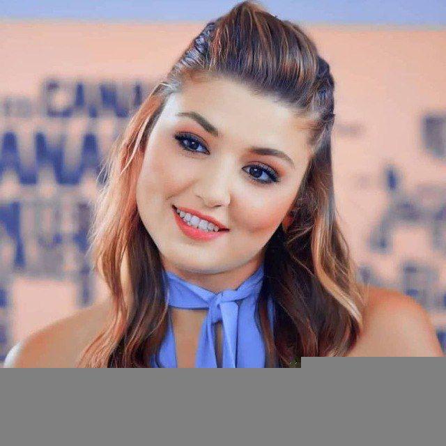 🌸 Hande Erçel 🌸