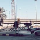 - يكتُب .