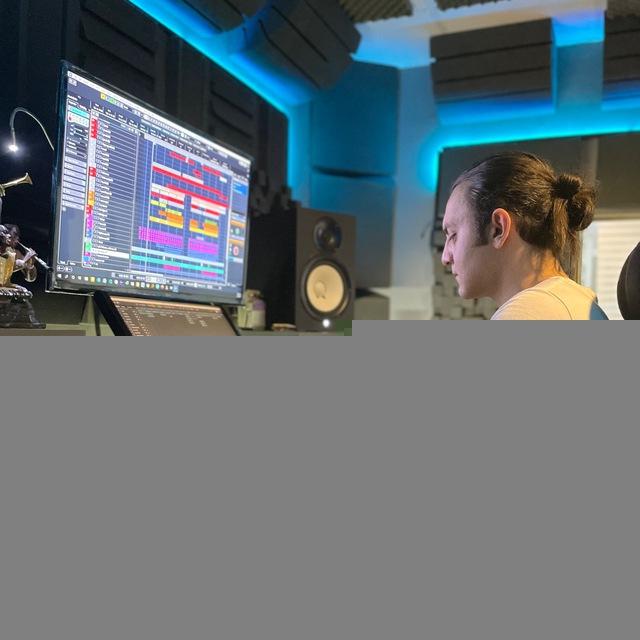 Pars AvA music