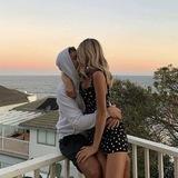 Couple Gifs Sticker -