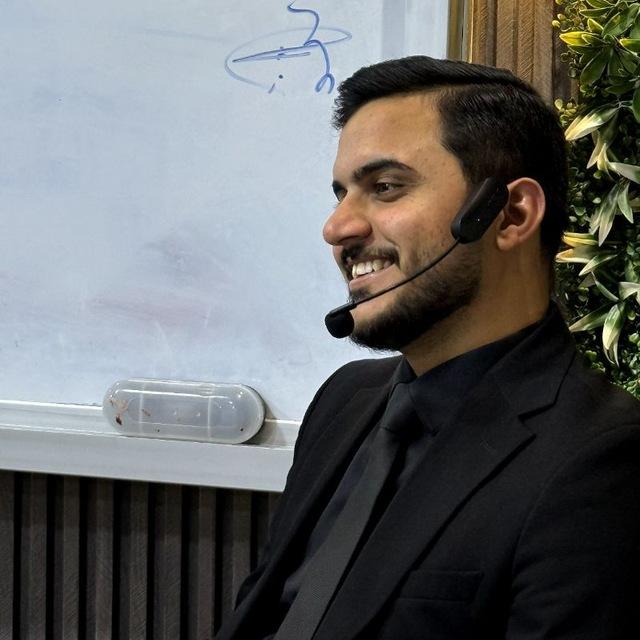 الدكتور: عامر ستار _ القناة الرسمية