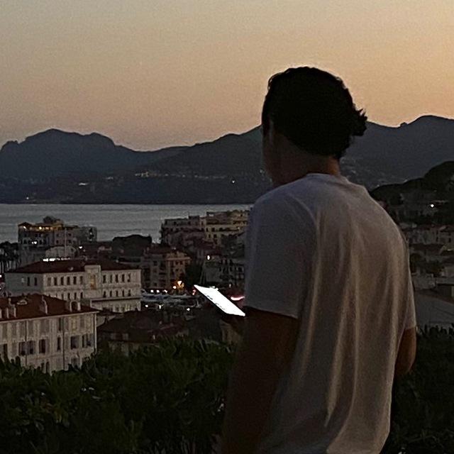 Max (OFM & dating apps)