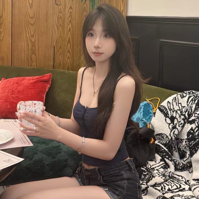 茜茜的秘密小屋