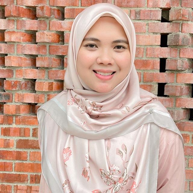 Kaunselor Sarah Zainal