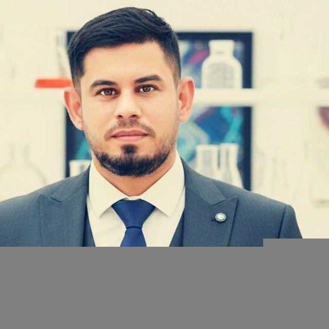 الاستـاذ لازم عبداللّٰـه