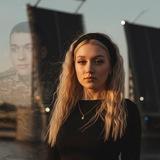 НЕ маленькая Лена