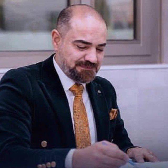 الاستاذ مصطفى الهاشم