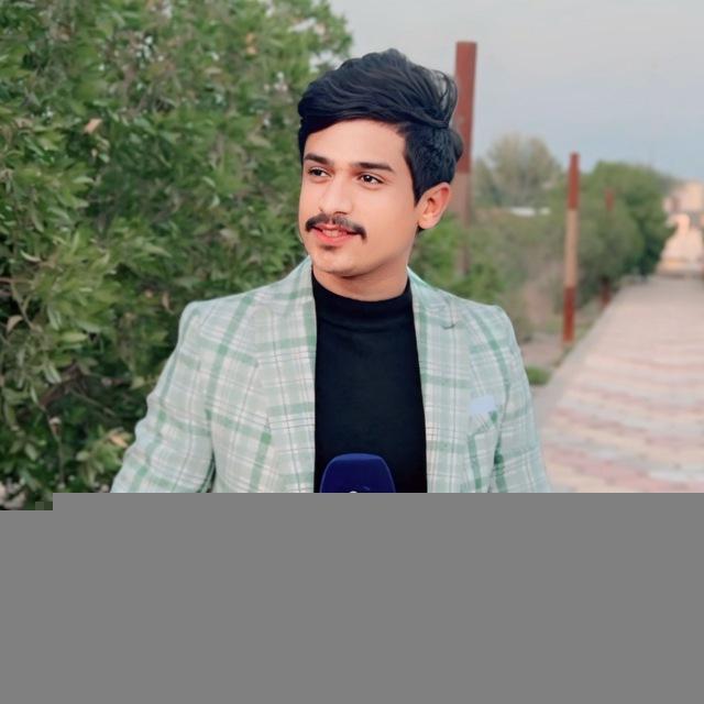 الاعلامي علي سليم