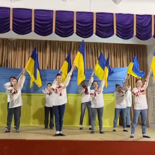ЗРАЗКОВИЙ ХОРЕОГРАФІЧНИЙ КОЛЕКТИВ "МОЛОДІСТЬ" ВХПТУ №5