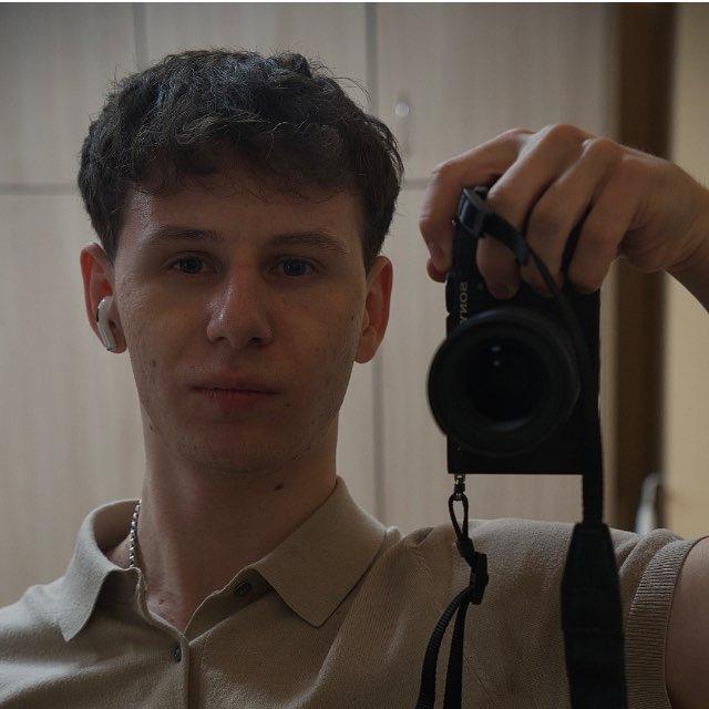 Я снимаю, но не знаю зачем 📸📹