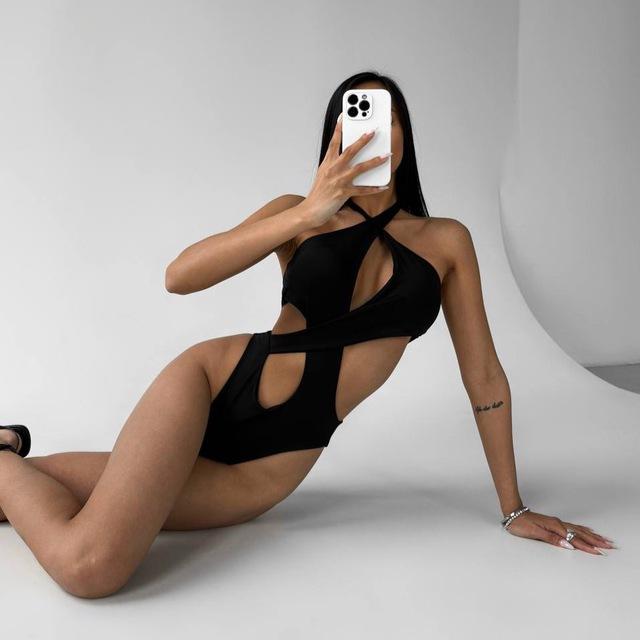 Купальники Naked