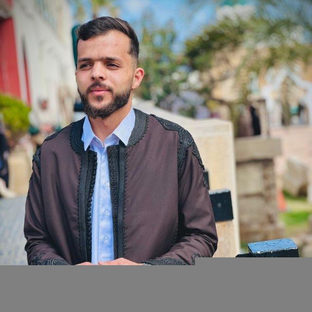 -مُؤيَّد المخرّم (المُؤَيَّد).