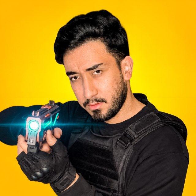 علی iWLT