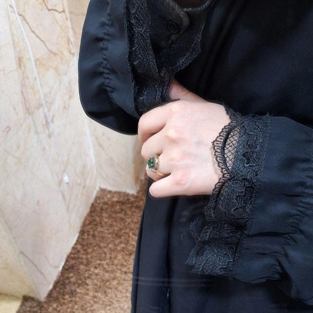 بَنايـن الياسِري .