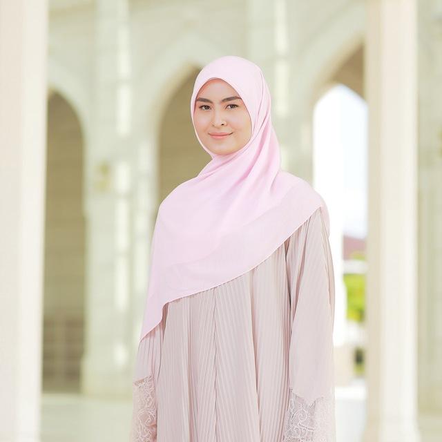 Wany Hasrita X Bidadarihouse