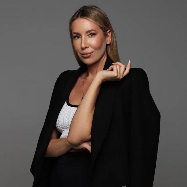 АЛИНА ПЕТРОВА, НЕДВИЖИМОСТЬ
