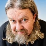 Священник Владимир Маглена