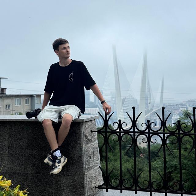 Саня за кадром