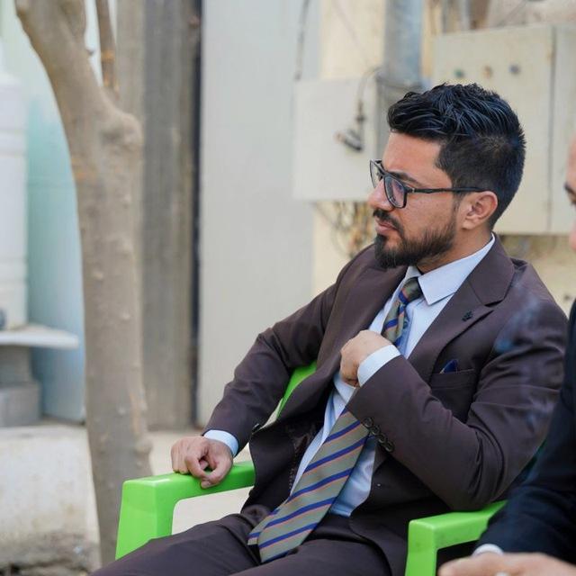 الأستاذ اشرف الموسوي