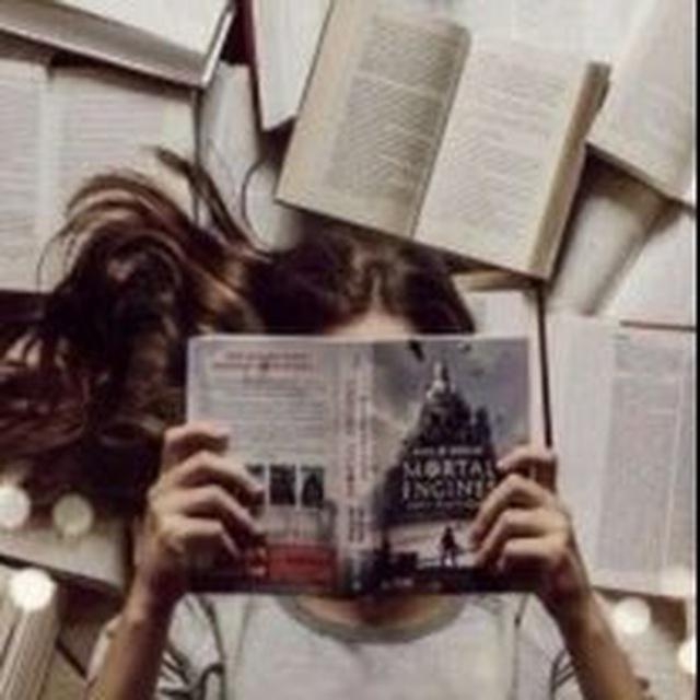 книги, чай… и немного жизни?