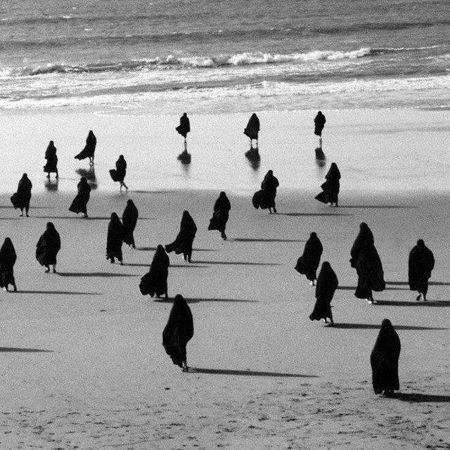 Dead