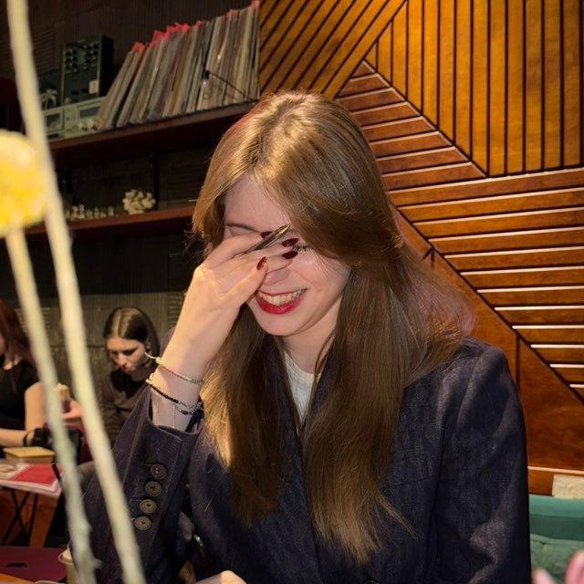 ишанова.
