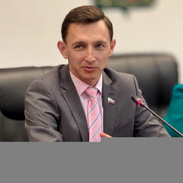 РОМАН БАРАНОВ