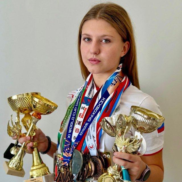Абрамова🎿🥊