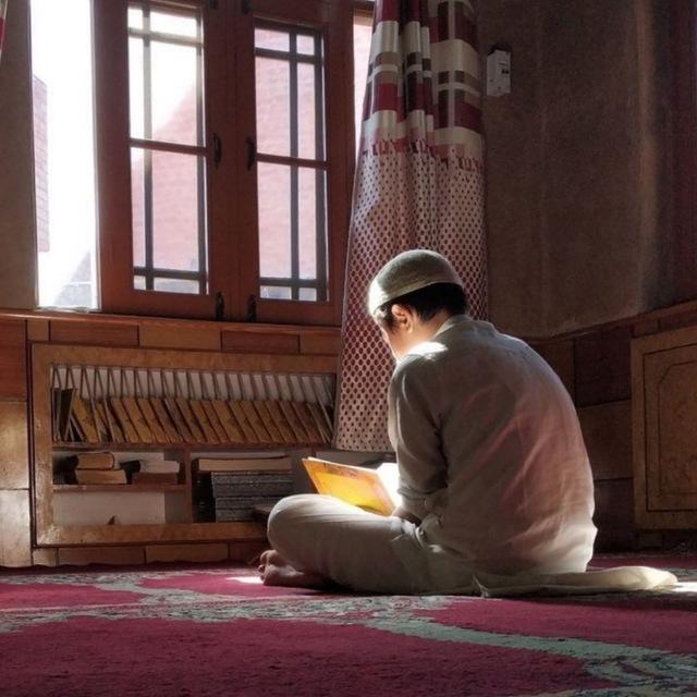 ‏لَّا مَلْجَأَ مِنَ اللَّهِ إِلَّا إِلَيْهِ